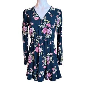 Xhilaration Black and Pink V-Neck Bishop Sleeve Dress